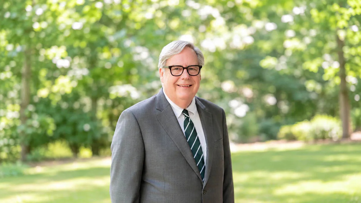 Community Foundation President Bob Morris announces retirement